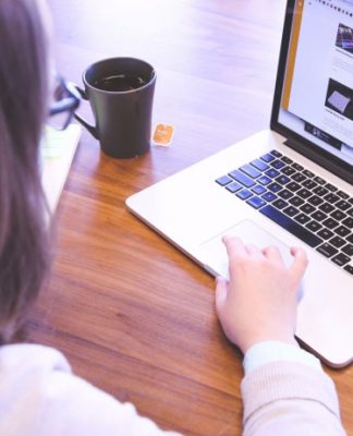 Praca przez internet