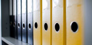 W jaki sposób profesjonalnie archiwizować dokumenty i akta w firmie