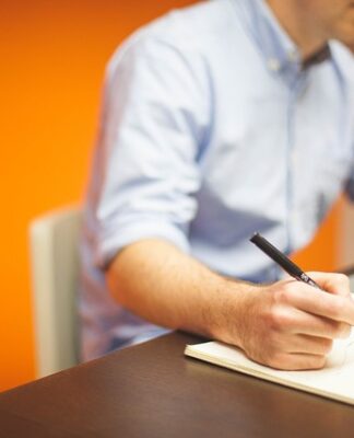 Jakie obszary reguluje prawo handlu internetowego?