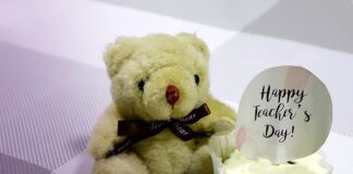 Czy za dzień nauczyciela należą się nadgodziny? Czy za dzień nauczyciela należą się nadgodziny?