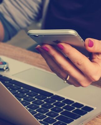 Czy warto kupić telefon z nadwyżek magazynowych? Czy warto kupić telefon z nadwyżek magazynowych?