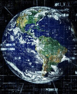 W jaki sposób Internet wpływa na rozwój usług kurierskich?