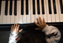 Jakie zalety ma uczenie się przez doświadczenie oraz przez działanie? Jakie zalety ma uczenie się przez doświadczenie oraz przez działanie?