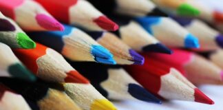 Czy kredki to pomoce dydaktyczne? Czy kredki to pomoce dydaktyczne?