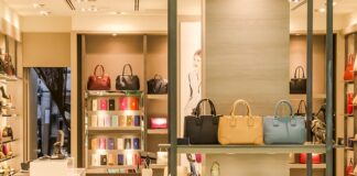 Jakie stanowiska w sklepie internetowym? Jakie stanowiska w sklepie internetowym?