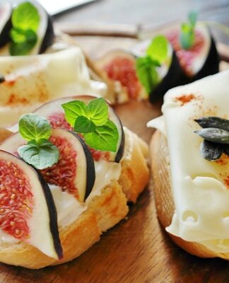 Czy serek wiejski po treningu?