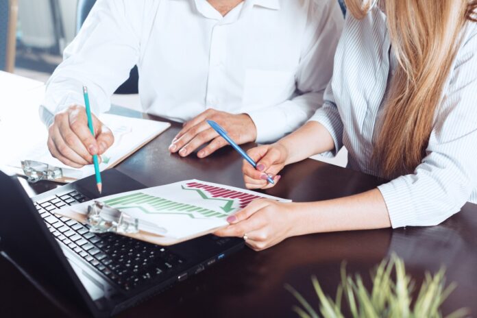 article-img-68e7912c2a7b4 Dla kogo są szkolenia z podatku VAT i jakie dają korzyści w pracy